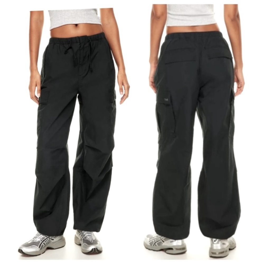 Aritzia TNA ParaLite Parachute Cargo Pants Washed Black XS Utility